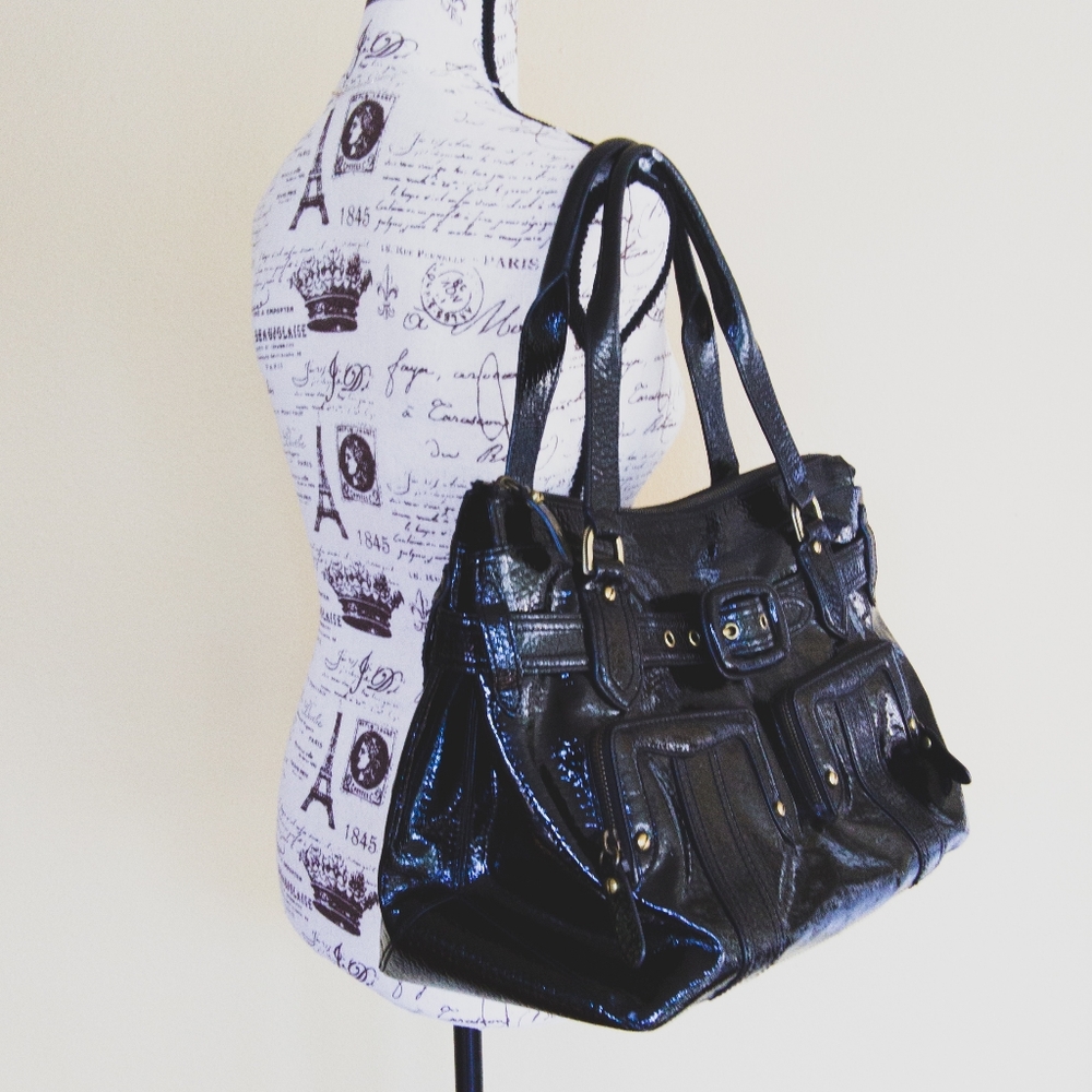 *SOLD* COLE HAAN Chic Black Patent Leather Large Shoulder Bag - Picture 6 of 13